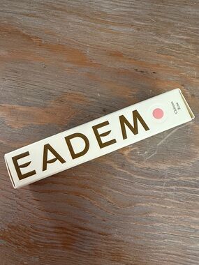 Eadem Le Chouchou in Chateau Rose